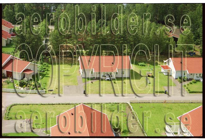 FFF 98-8910, #33. FFF 98-8910_0033 (Uppges vid kontakt med Svenska Aero-Bilder AB)